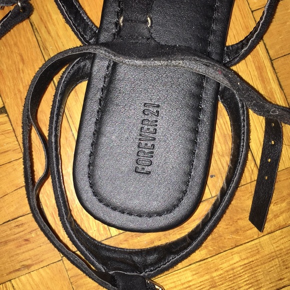 Sandals - Picture 2 of 3